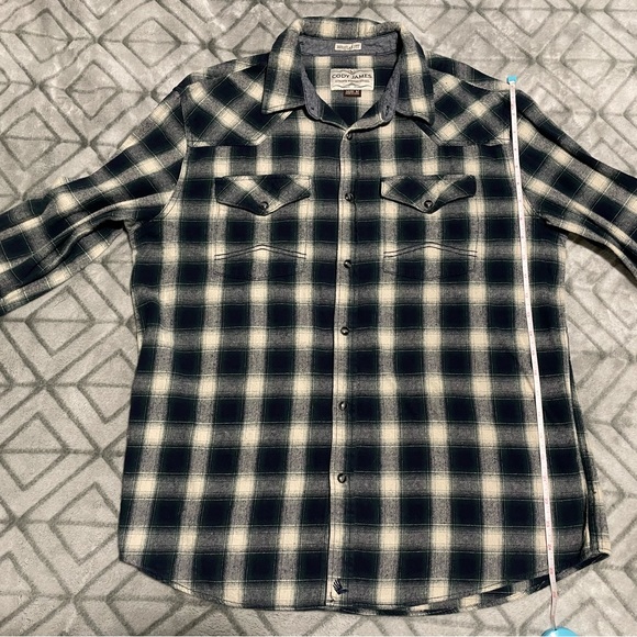 Cody James Western Flannel, Size Medium - Picture 8 of 11